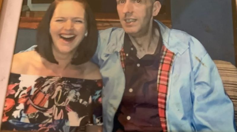 She watched her mum and brother die from cruel disease – now Vicki bravely faces the same journey